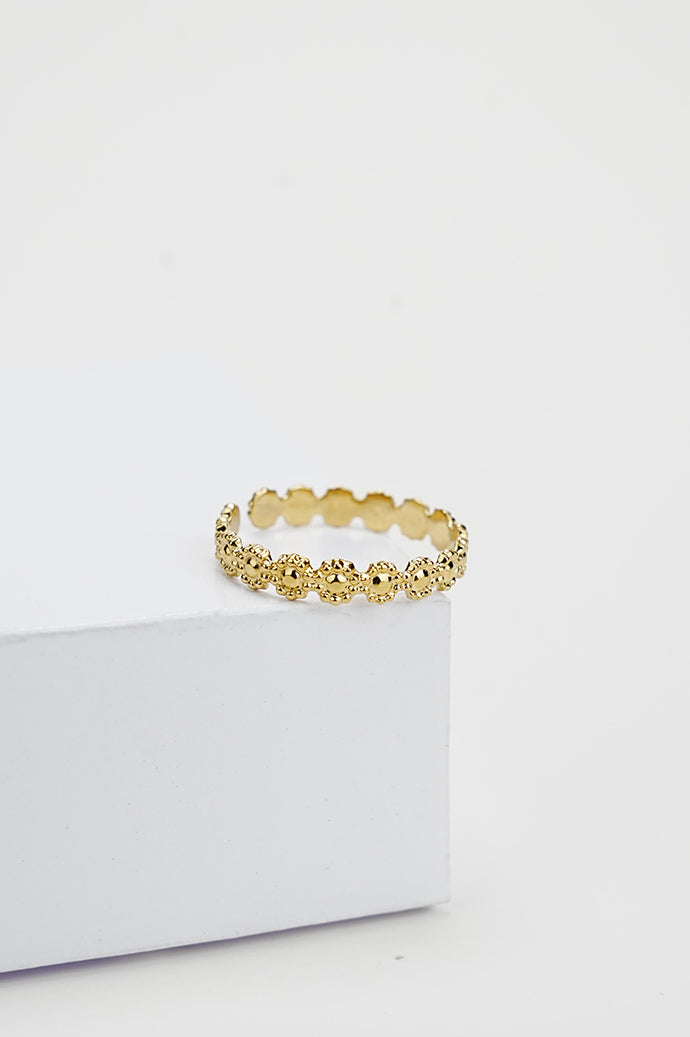 Regal Brilliance ring for women